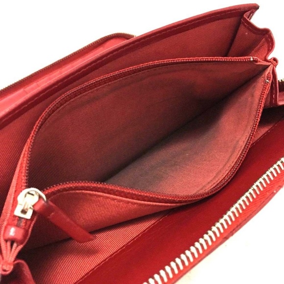 100% Auth Chanel Quilted CC Zip Around Organizer - Picture 7 of 8